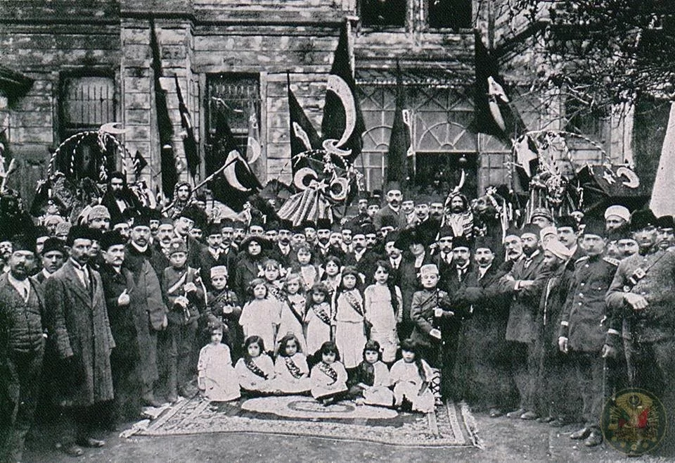 Bir Osmanlı Mektebinde Kutlama