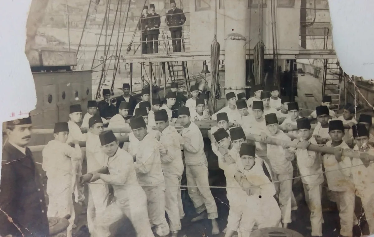 OSMANLI DÖNEMİ BAHRİYELİ ÖĞRENCİLER FOTOĞRAFI