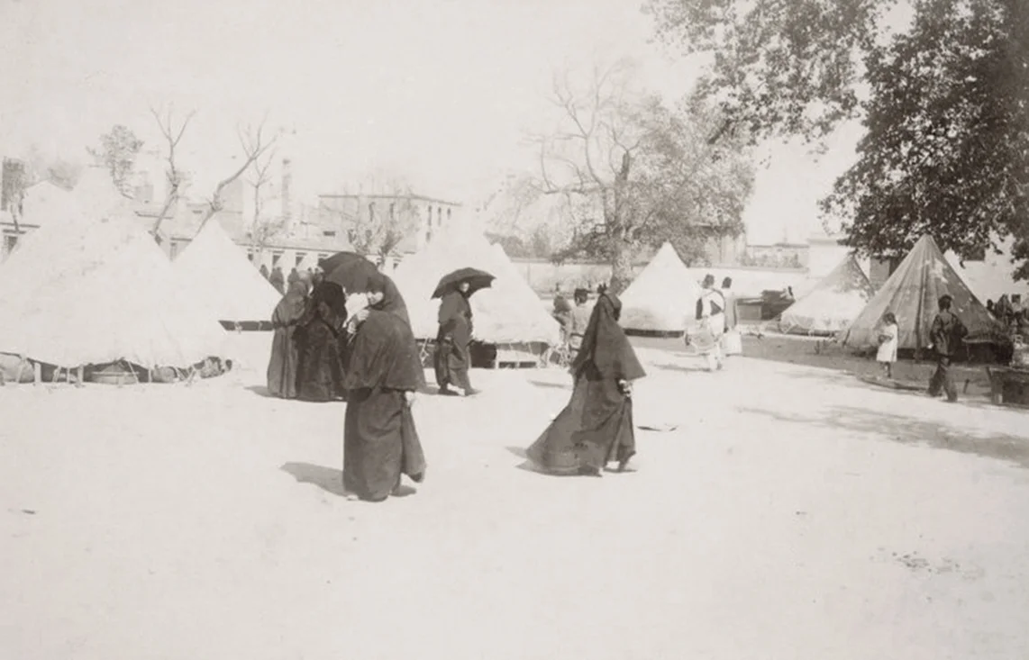 Osmanlı Dönemi İstanbul'da Deprem Sonrası Yardım Çadırları