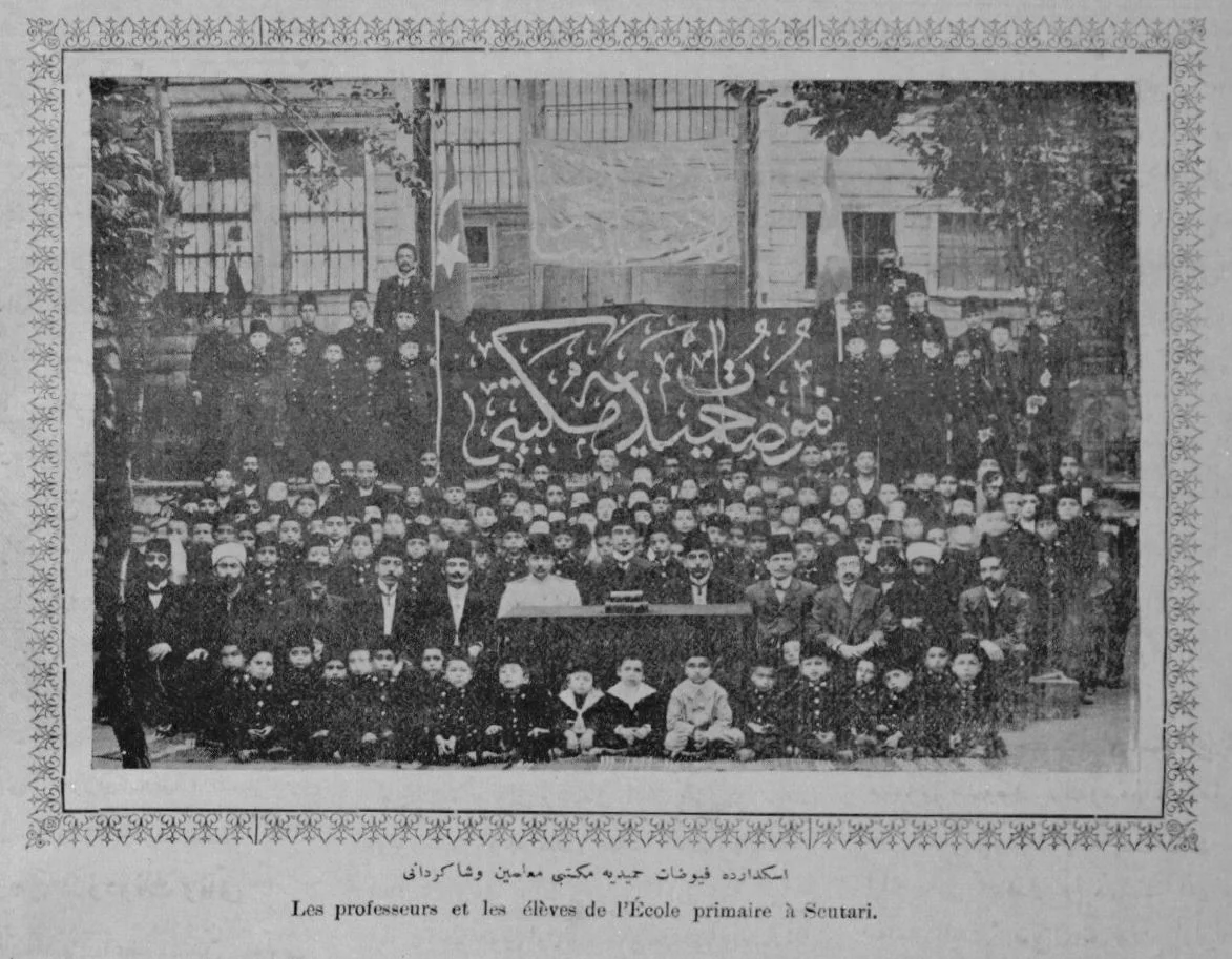 Üsküdar Füyuzât-ı Hamidiye Mektebi Muallim ve Şâkirdânı