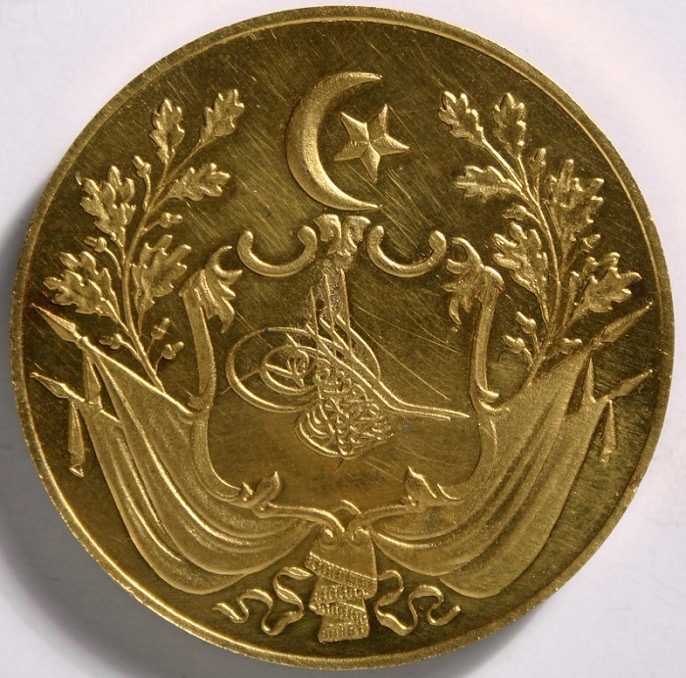 An Ottoman Medal
Bir Osmanlı Madalyası
...