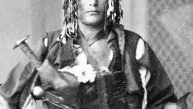 An Ottoman Zeibek, Izmir, 1870s
Osmanlı İzmir Zeybeği, 1870'ler
.
Love history? ...