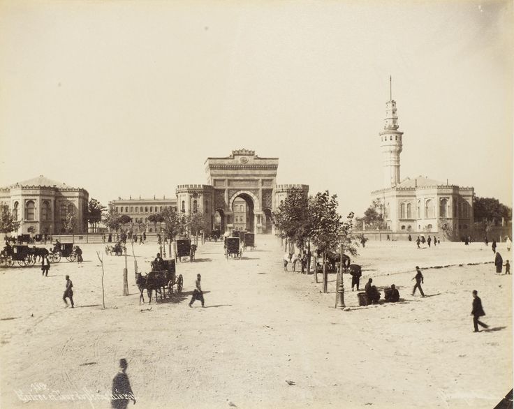 Beyazıt Meydanı Sébah & Joaillier Fotoğrafı