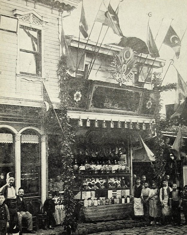Candy Shop of Hakki Efendi in Bursa, 1904
Hakkı Efendi'nin Şekerleme Mağazası, ...