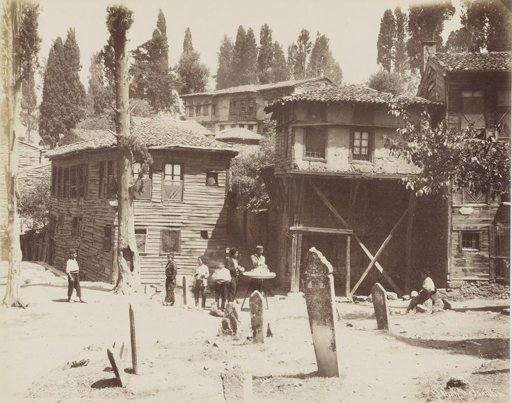 Eski İstanbul'da Bir Mahalle / Sébah & Joaillier Fotoğrafı | Eski İstan...
