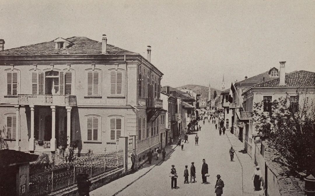 Monastir (Bitola, Macedonia), 1910s
Manastır (Makedonya), 1910'lar
...