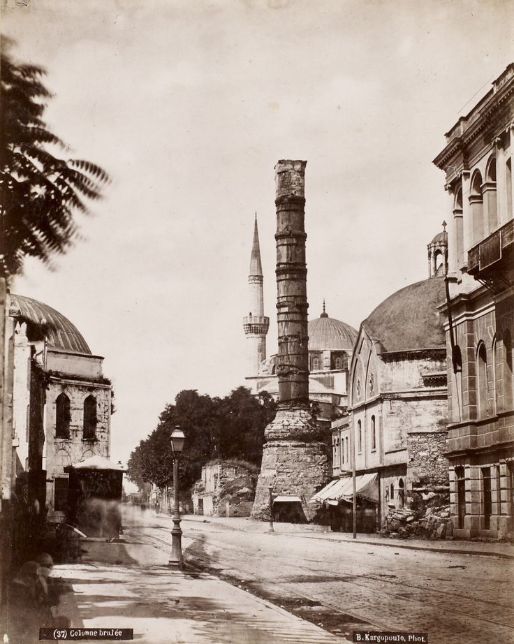 Çemberlitaş Basile Kargopoulo Fotoğrafı 1875